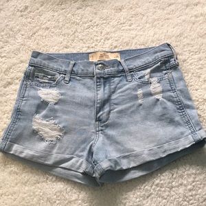 Womens hollister high rise jean shorts size 3/26